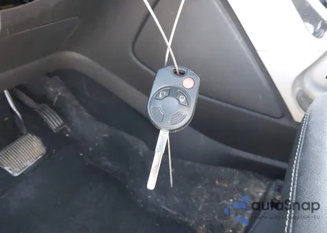 2013 Ford Escape Sel z USA, uszkodzony, nr VIN 1FMCU9H90DUB45266